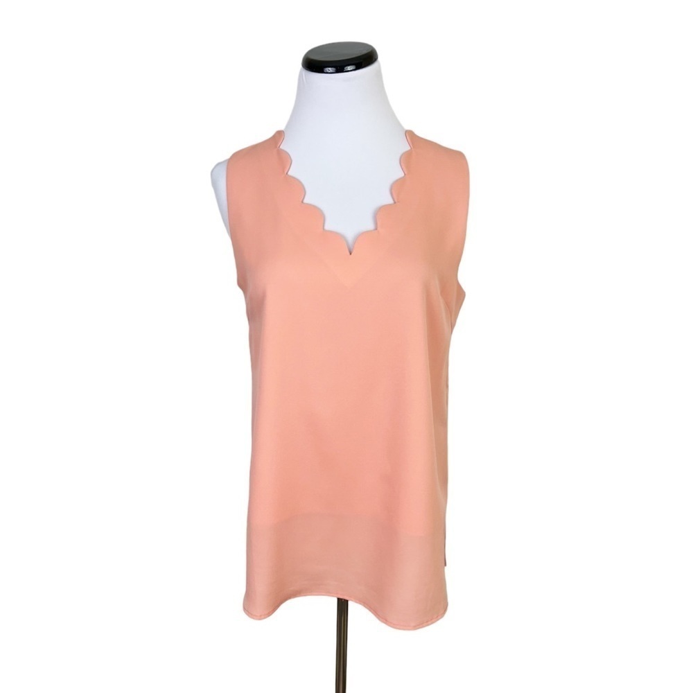 Andree by Unit Scallop V-Neck Sleeveless Blouse Tank Top Peach Size Small